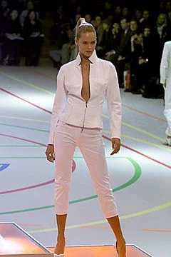 Look 3